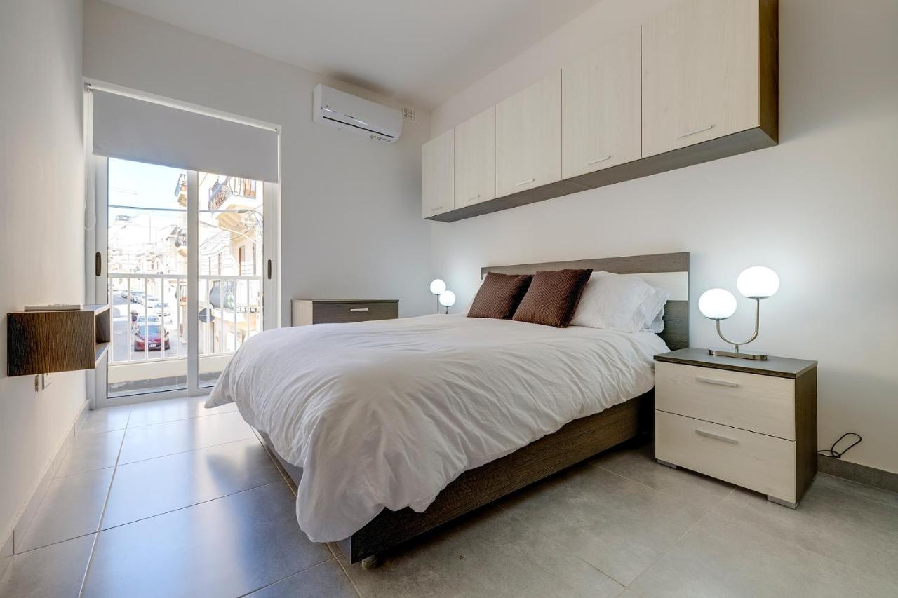Central Sliema 3-Bedroom Retreat Esterno foto